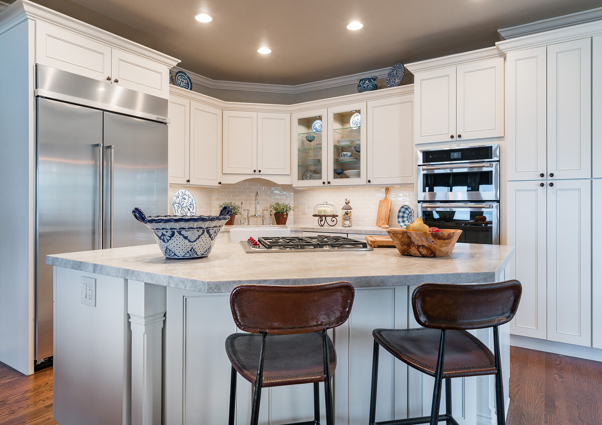 Kitchen remodel with island in Fresno, CA by Imagine Remodeling